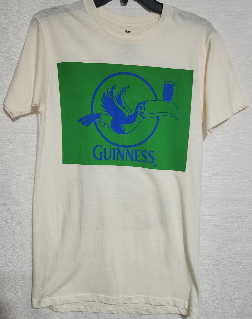 Guinness toucan men's shirt size small